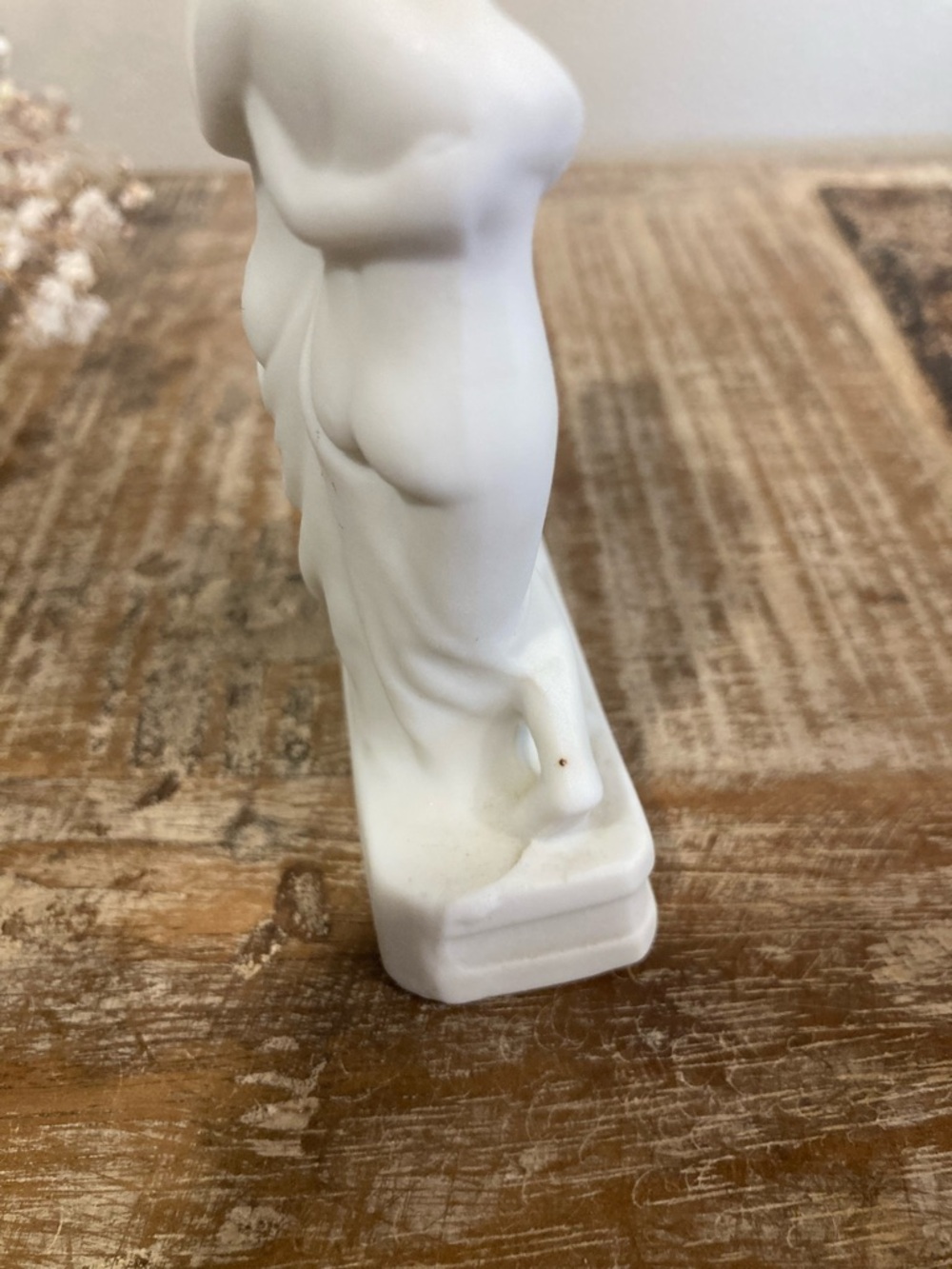 Vintage Ceramic Figure “The Three Graces" Made in Japan - Picture 10 of 11
